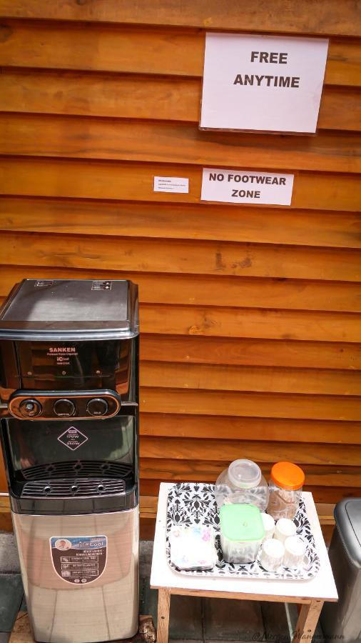 Mandalika Queen Hostel Kuta  Dış mekan fotoğraf
