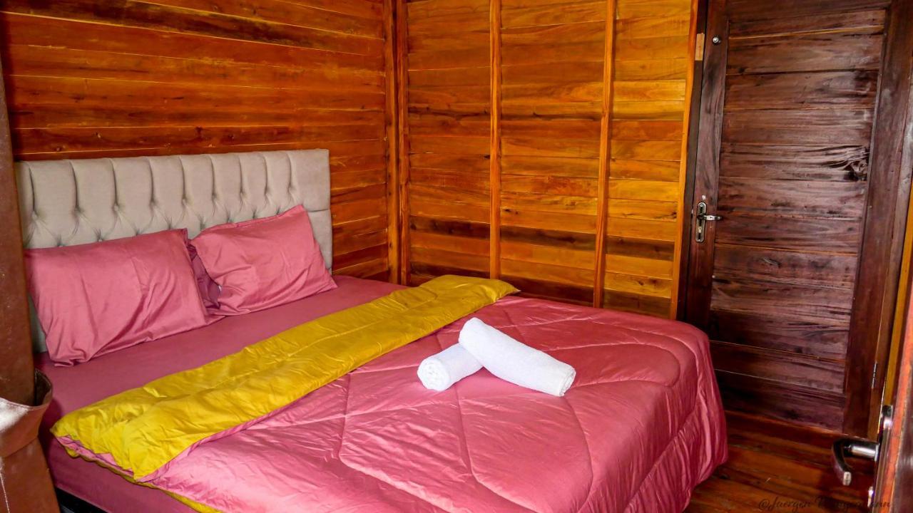 Mandalika Queen Hostel Kuta  Dış mekan fotoğraf